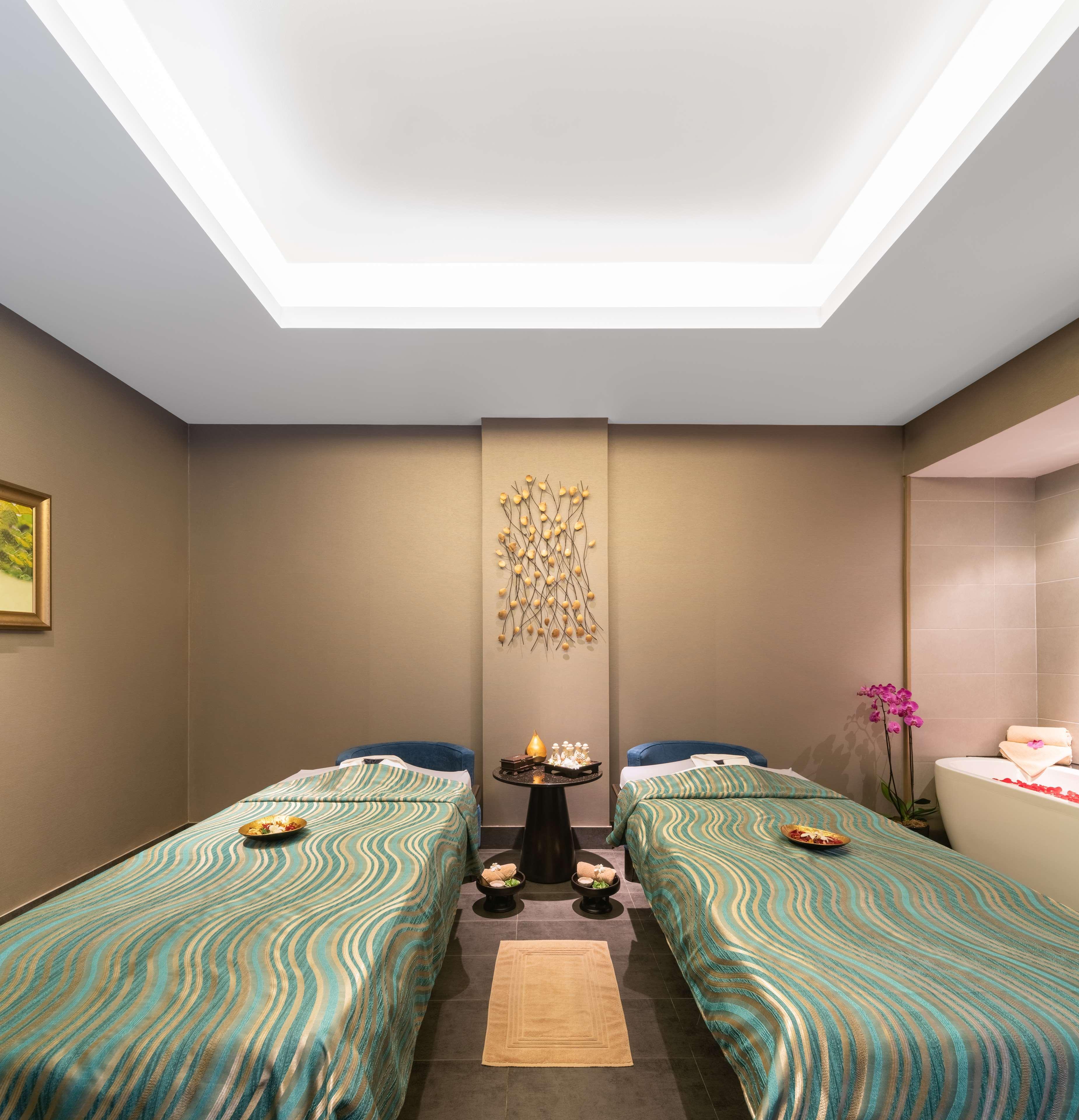 马斯喀特雷迪森霍尔木兹大酒店酒店 外观 照片 Spa at The Oberoi, Mumbai