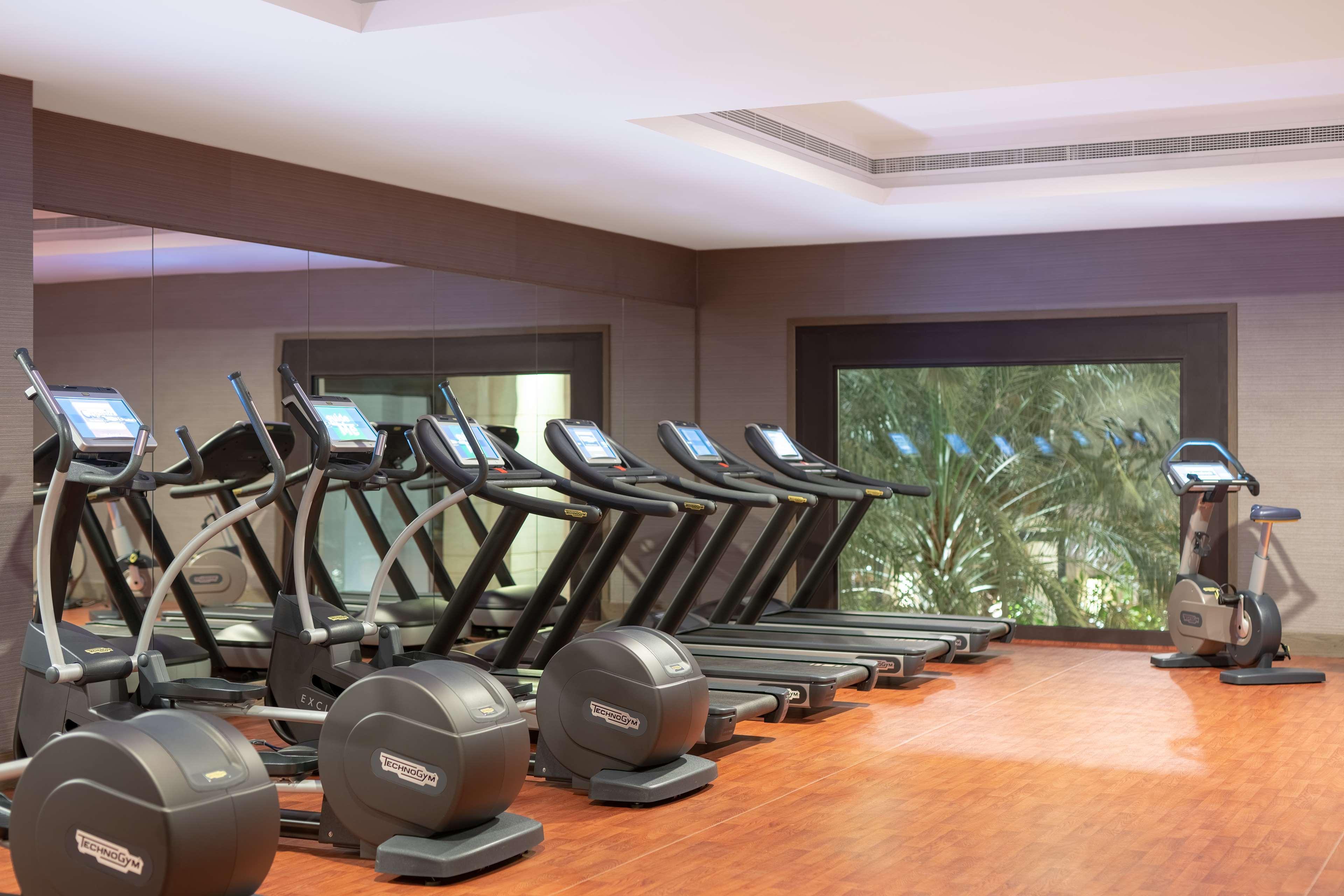 马斯喀特雷迪森霍尔木兹大酒店酒店 外观 照片 The gym at the Taj Bengal